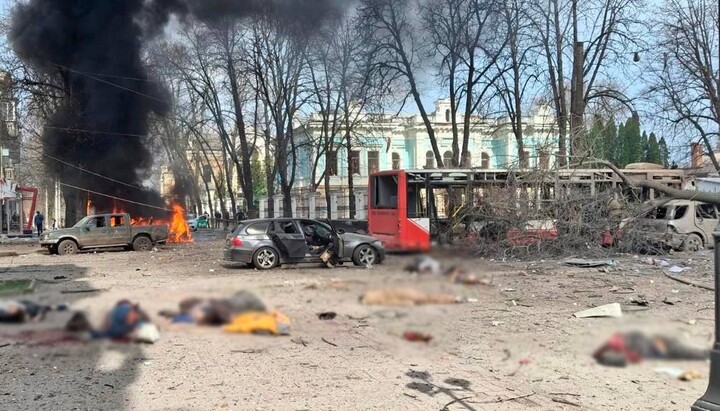 Consequences of the missile strike in Sumy. Photo: "Strana"