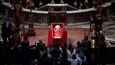 Το Βατικανό δημοσίευσε λεπτομέρειες της κηδείας του πάπα Φραγκίσκου