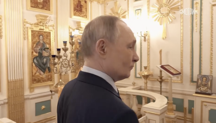 Putin in the Kremlin’s “home church.” Photo: screenshot from the film "Russia. Kremlin. Putin. 25 Years"