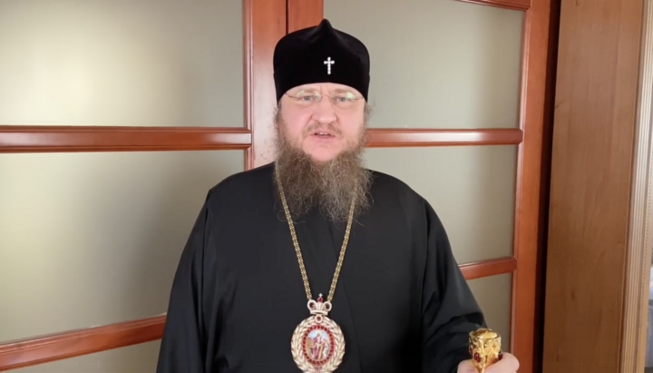 Черкаський митрополит закликав вірян прийти на захист Андріївського храму