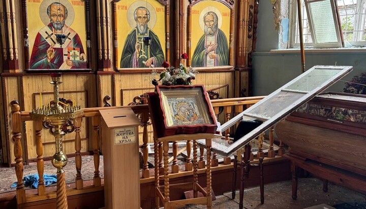 The UOC Church of the Synaxis of the Most Holy Theotokos in Shostka was damaged by shelling. Photo: Suspilne