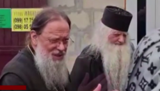 Μητροπολίτης Μελέτιος στήριξε την διωκόμενη ενορία Βασιλείου της Ουκρανικής Ορθόδοξης Εκκλησίας στην Τσερνίβτσι
