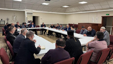 Government and AUCCRO discuss ways to “cooperate even more effectively”