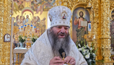 Metropolitan Longin thanks his flock for faithfulness to Church amid storms