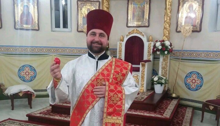 У Хмельницькому ТЦК незаконно затримав протодиякона УПЦ