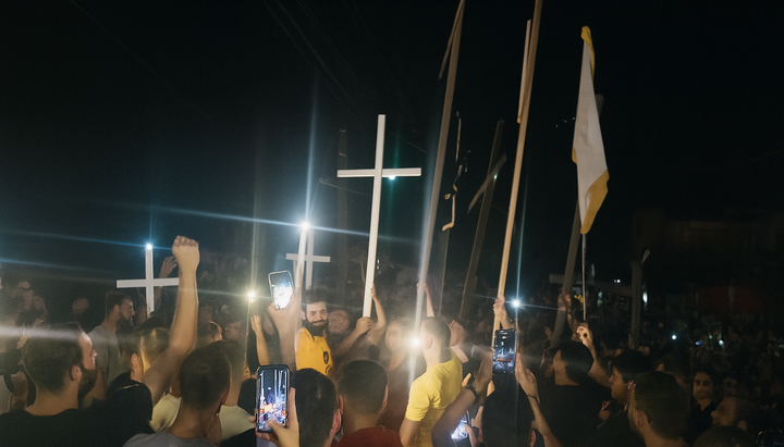 Photo: Participants in the prayer procession in memory of those killed in the terrorist attack at the Church of the Prophet Elijah in Damascus. Source: Wadi Alnasara News