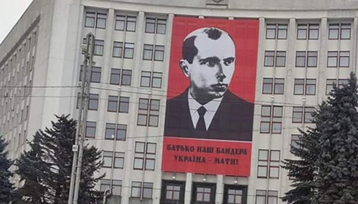 «Μοσχοβίτικη» εξόδιος ακολουθία του Μπαντέρα