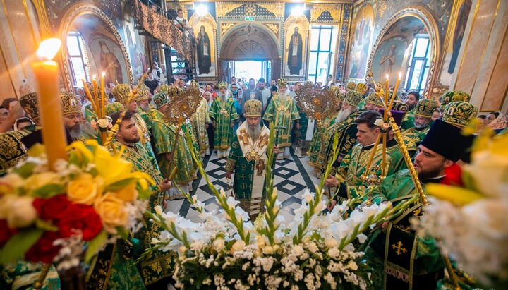 The Primate and hierarchs of the UOC at the Lavra service. Photo: Metropolitan Anthony's Facebook