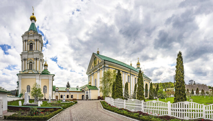 Court orders UOC to hand over Theophany Monastery buildings to the state