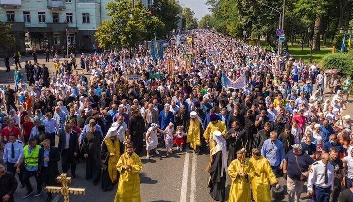 Хресний хід УПЦ у 2021 році. Фото: ТГ-канал митрополита Віктора