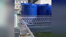 Ο ιερέας διέψευσε τις ψευδείς ειδήσεις σχετικά με την πώληση αγιασμένου νερού στη Λαύρα του Ποτσάεβ.