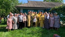 У Бахтині на Різдво святителя Миколая громада УПЦ молилася в будинку
