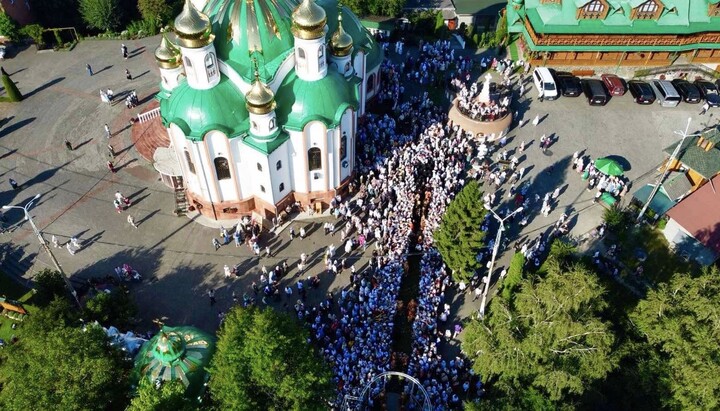 Festive Liturgy at St. Anna’s Convent. Photo: Konotop Eparchy