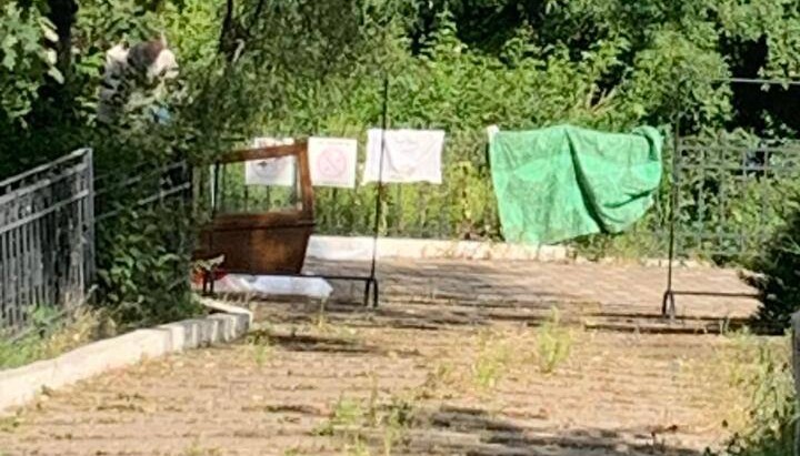 Про наругу над мощами в Лаврі