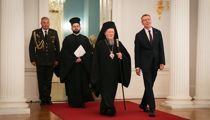 Πατριάρχης Βαρθολομαίος με τον πρόεδρο της Λετονίας. Φωτογραφία: Ίλμαρς Ζνοτίνς