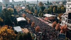 У румунських Яссах на Літургії молилося понад 30 000 осіб