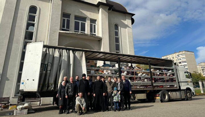 Допомога Святогірській лаврі. Фото: Рівненська єпархія