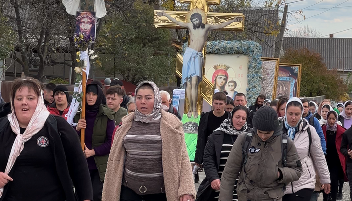 Крестный ход в Коленковцы. Фото: СПЖ