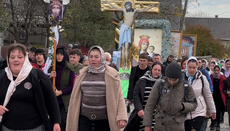 Στη Βουκοβίνα πραγματοποιήθηκε λιτανεία προς τη Μονή Βλαδιμίρ στο Κολενκόβτσι