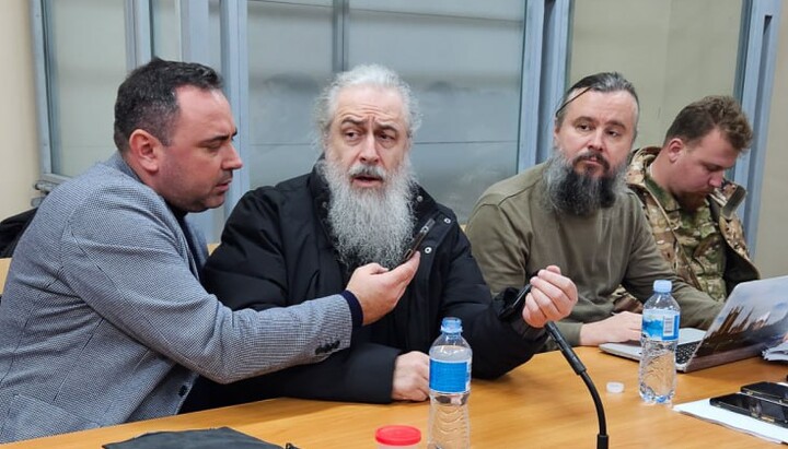 Μπονταρένκο: Αν ο Σεβασμιώτατος Αρσένιος πάει για ανταλλαγή, αυτό θα πλήξει όλη την UOC