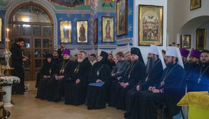 Вечір пам'яті, присвячений 90-річчю з дня народження митрополита Володимира. Фото: Хмельницька єпархія