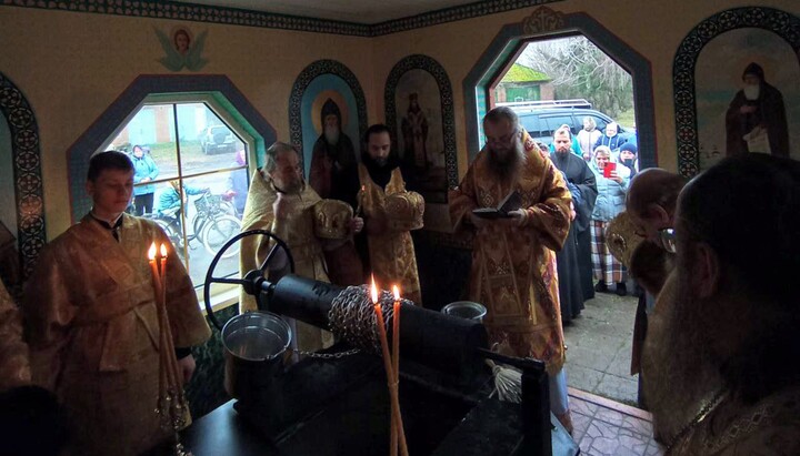 Освячення каплиці на честь святого Миколая Чудотворця в селі Красилівка. Фото: Чернігівська єпархія