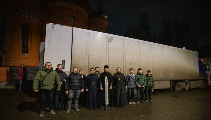 У Хмельницькій єпархії зібрали допомогу для Київської духовної академії та семінарії. Фото: пресслужба єпархії