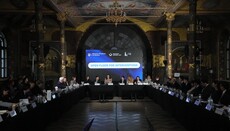 Το Υπουργείο Πολιτισμού πραγματοποίησε συνάντηση με διεθνείς εταίρους στον Τραπεζικό Ναό της Λαύρας.