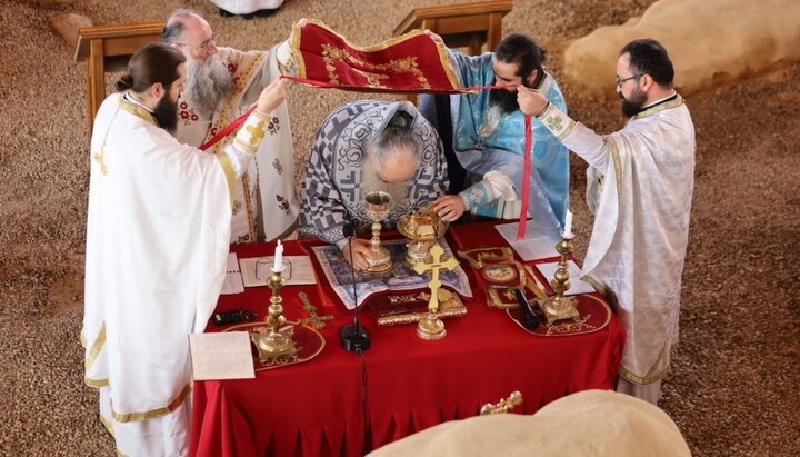 The Divine Liturgy in the early Christian church of the 3rd century at the archaeological site of Aqaba in Jordan. Photo: Orthodoxia News Agency
