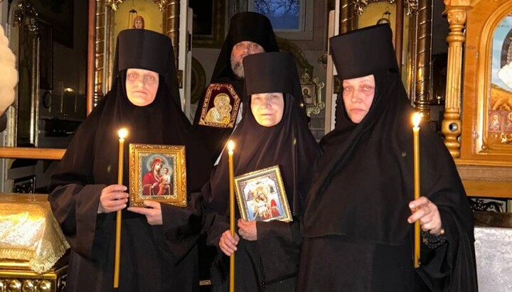 У жіночому скиту УПЦ села Рогачів звершили постриг послушниць. Фото: Рівненської єпархії