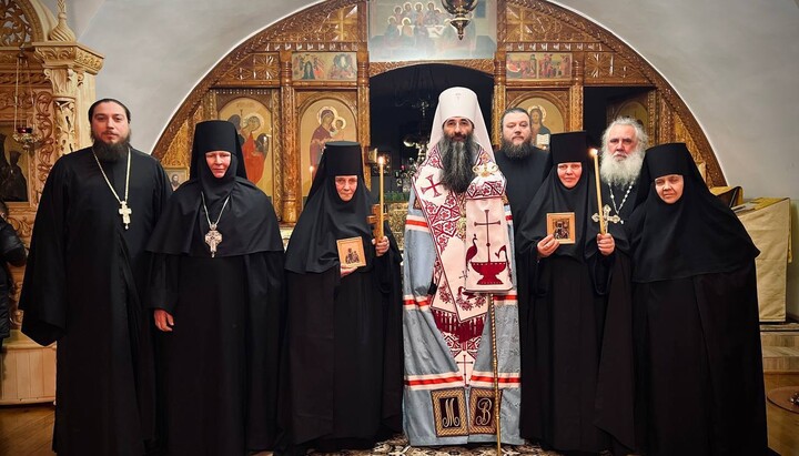 Μοναχική κουρά στη γυναικεία μονή Αγίας Τριάδας Μπραΐλοβο. Φωτογραφία: Επισκοπή Βίννιτσα