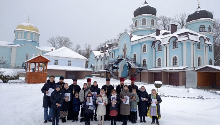 Учасники олімпіади «Знавці Біблії». Фото: пресслужба Рівненської єпархії УПЦ