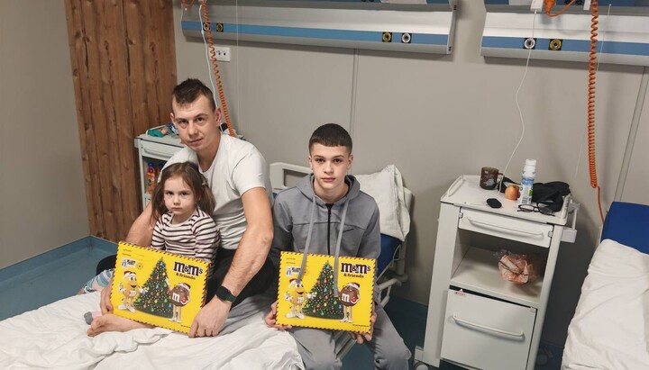 Patients of the National Specialized Children’s Hospital “Okhmatdyt.” Photo: Telegram channel of the UOC Synodal Department for Social and Humanitarian Affairs