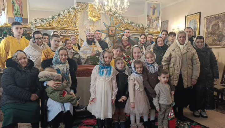 Вознесенська гонима парафія УПЦ в селі Рингач. Фото: Чернівецька єпархія