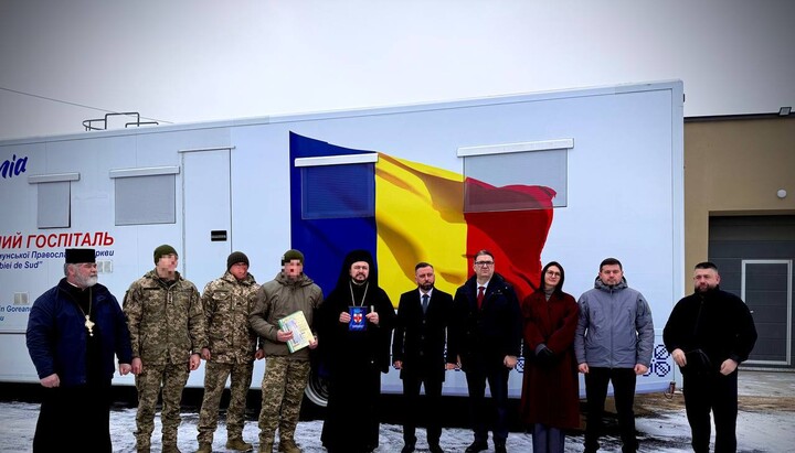 The Romanian delegation handed over a mobile hospital for military medics in Odesa. Photo: t.me/odesacityofficial