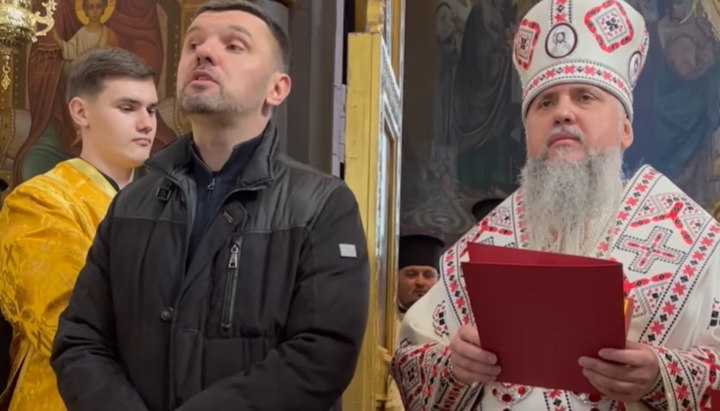 Гузь і Думенко в захопленому соборі УПЦ у Володимирі. Фото: скриншот відео Фейсбук нардепа