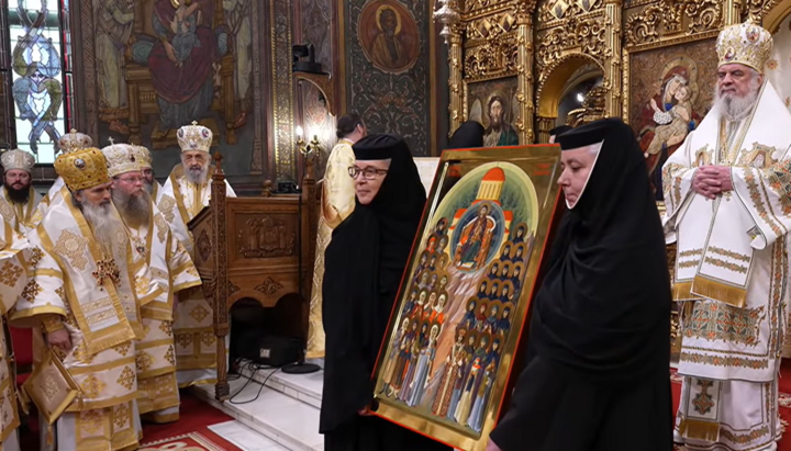 Divine service on the occasion of the proclamation of canonization of 16 Romanian holy women. Photo: a screenshot from TRINITAS TV video