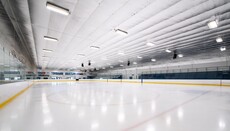 In USA, transgender shoots three people at school hockey game