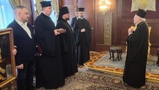 OCU delegation hands gifts to Patriarch Bartholomew from Epifaniy Dumenko