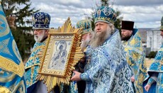 У Козельщанську віряни УПЦ звершили хресний хід з іконою Богородиці