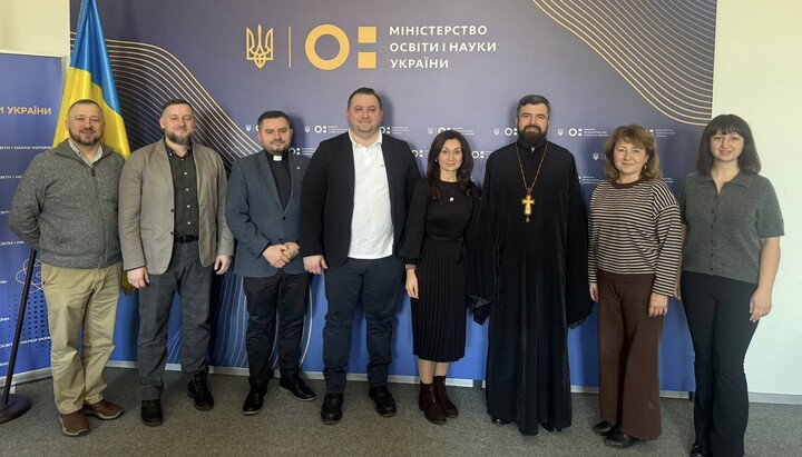 Учасники ради з питань співпраці з Церквами та релігійними організаціями. Фото: Facebook