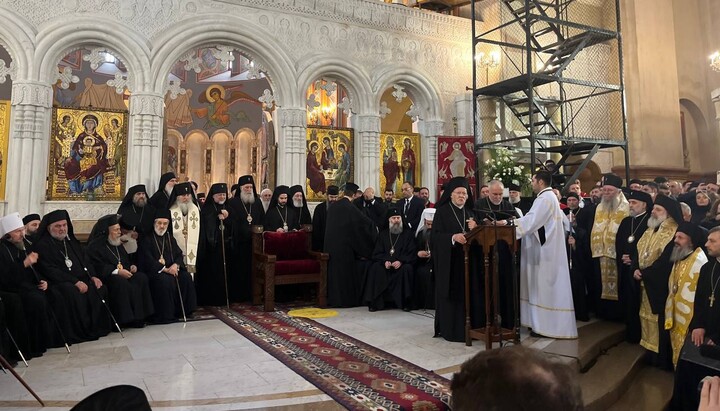 Патріарх Константинопольський Варфоломій звертається до грузинської пастви з Троїцького собору. Фото: СПЖ