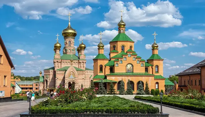 Holy Protection Men’s Monastery, Holosiiv Hermitage. Photo: Kyiv Foto