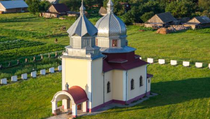Свято-Миколаївський храм Української Православної Церкви в селі Ветли. Фото: VSN.UA.