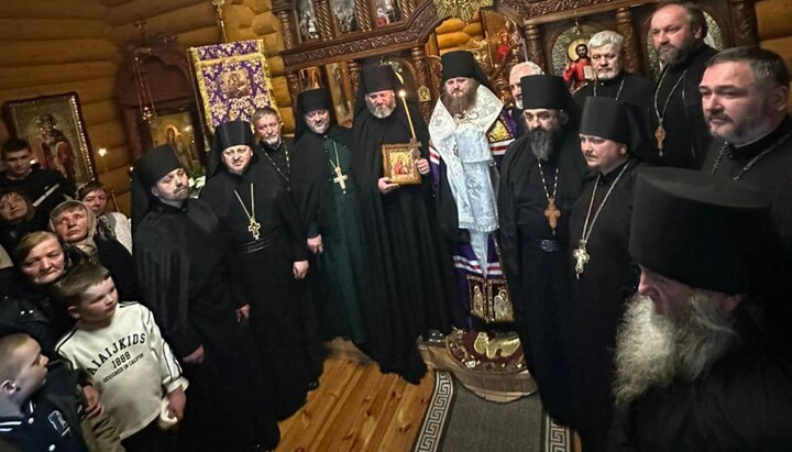 Постриг у храмі на честь ікони Божої Матері «Нанківська» в селі Нанково. Фото: Хустська єпархія
