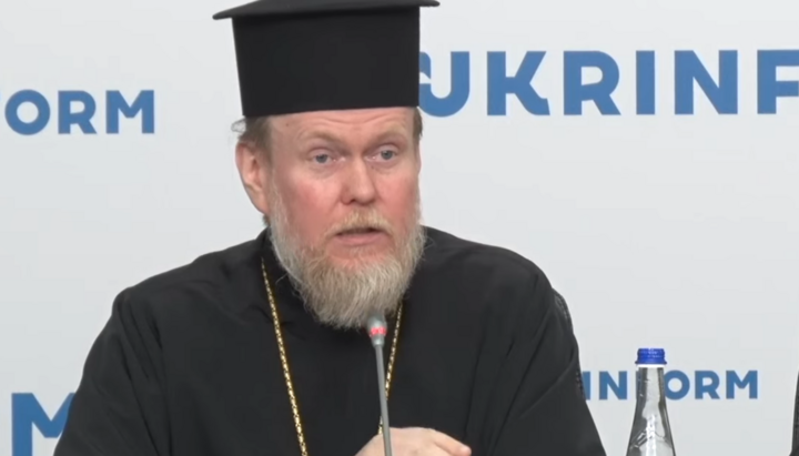 Зоря на прес-конференції, присвяченій УПЦ КП. Фото: «Укрінформ»