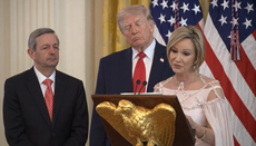 Духовна радниця Трампа порівняла його шлях із земним шляхом Христа