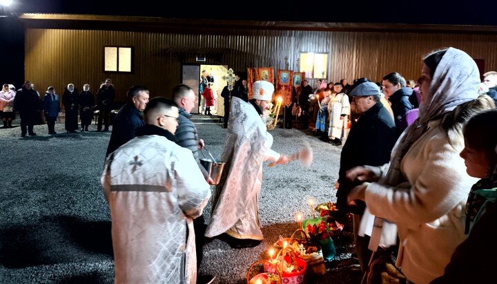 Великдень в селі Керстенці громади на честь Преображення Господнього. Фото: Фейсбук вірних Чернівецької єпархії