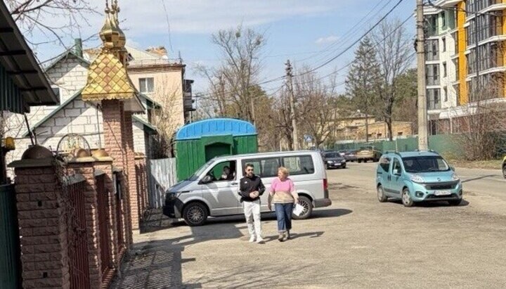 Raiders near St. John’s Church in Bykivnia. Photo: Dozor Telegram channel
