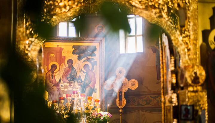 Православні святкують П'ятдесятницю. Фото: відкриті джерела
